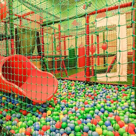 2 Person Holiday Home On A Holiday Park In Bl Vand Blåvand المظهر الخارجي الصورة