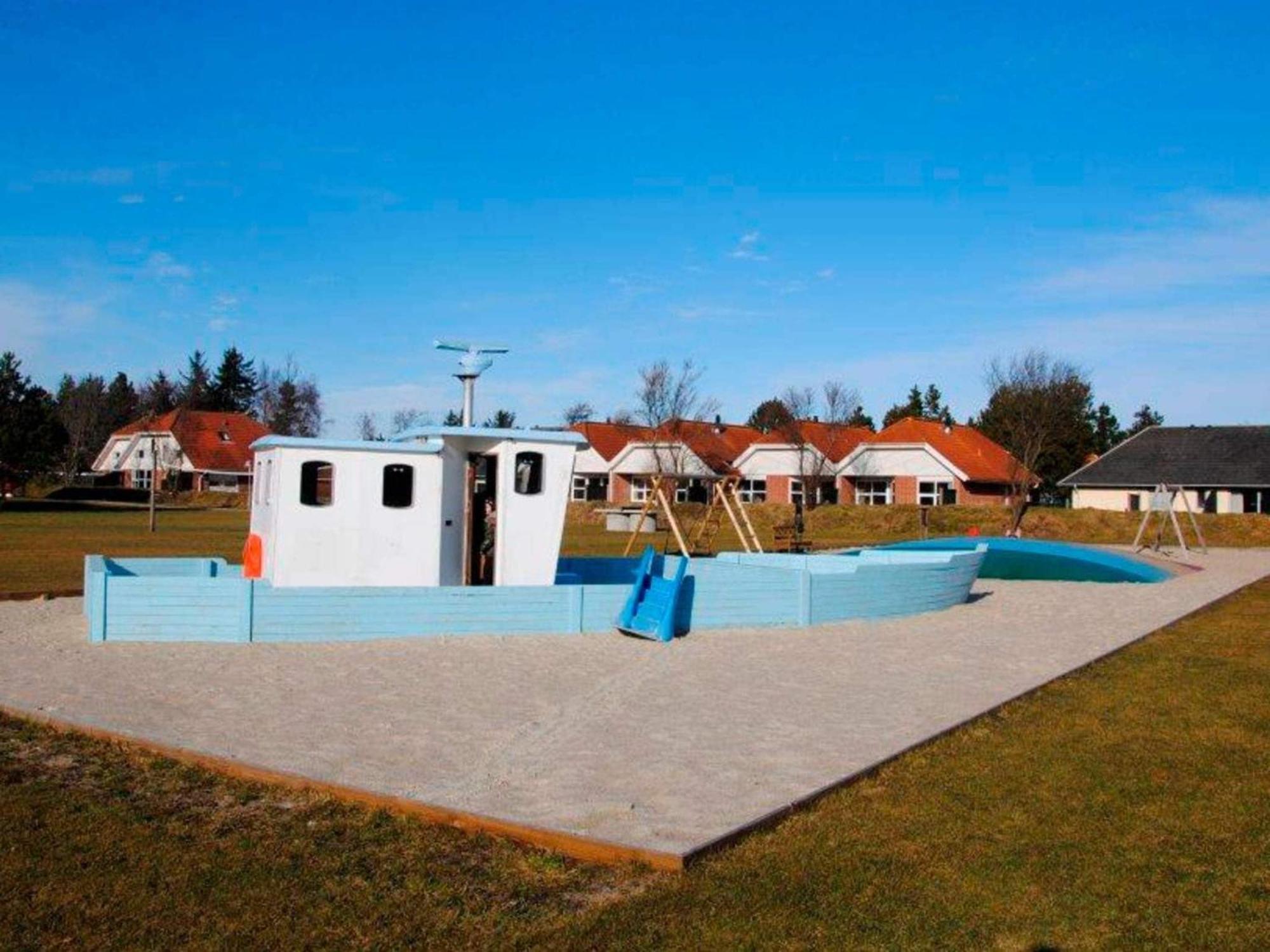 2 Person Holiday Home On A Holiday Park In Bl Vand Blåvand المظهر الخارجي الصورة